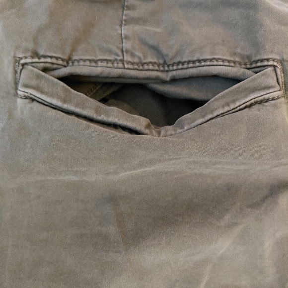 American Eagle Outfitters Green Ankle Cropped Jeans - Picture 4 of 6